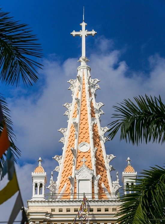 Nhà thờ gần 300 tuổi cổ xưa nhất Sài Gòn