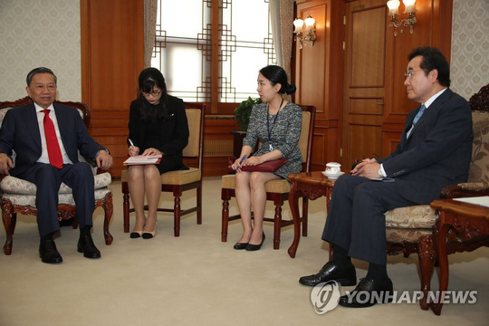 Thủ tướng Hàn Quốc xin lỗi vụ cô dâu Việt bị chồng bạo hành - Ảnh 1.