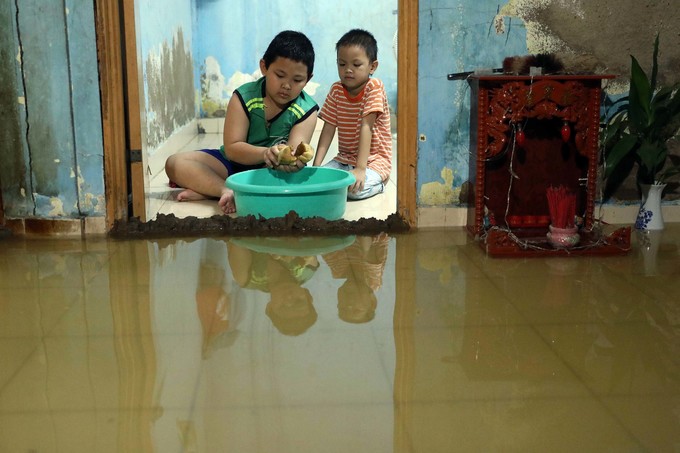 Người Sài Gòn sống trong triều cường