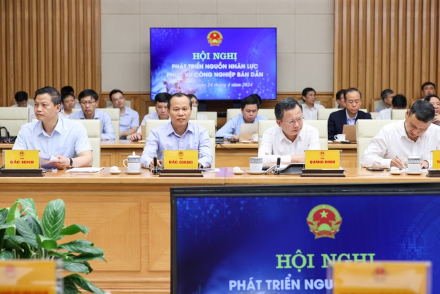 Thủ tướng Phạm Minh Chính: Đào tạo nhân lực bán dẫn là "đột phá của đột phá"- Ảnh 14.