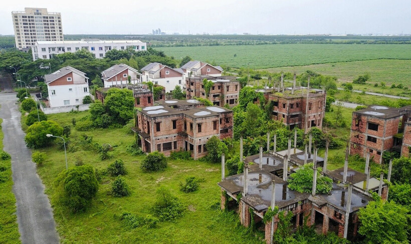 Đất bỏ hoang, dự án chậm triển khai: Nên xử phạt hay đánh thuế?